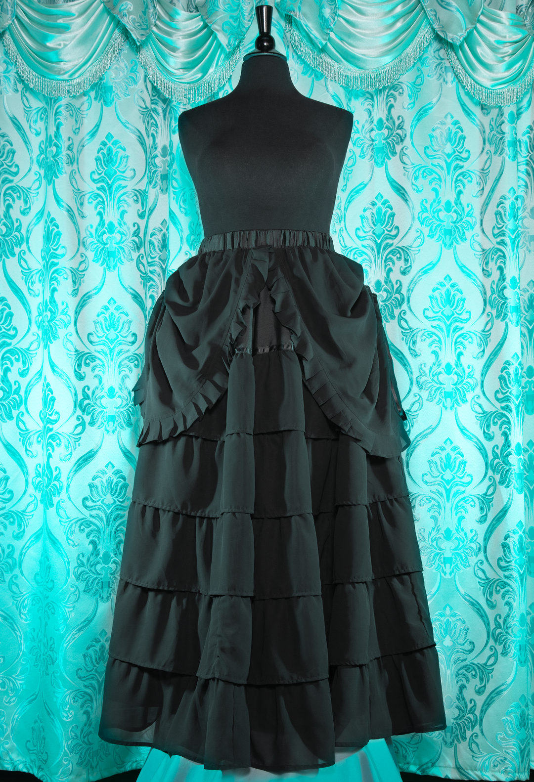 Raven Bustle Skirt in black